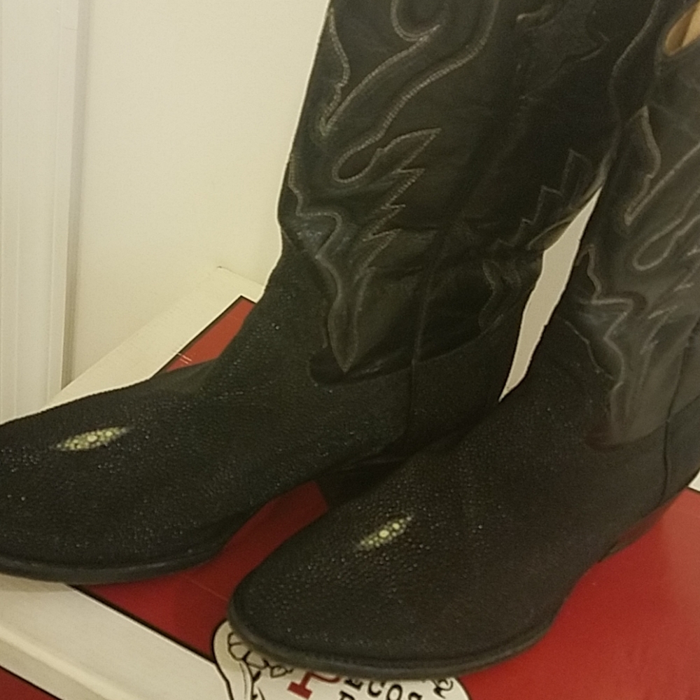 Real Stingray  Boots